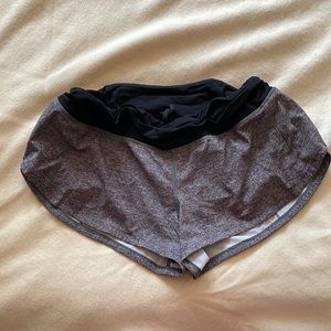 Lululemon size 4 speed up short